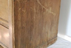 Kommode vor der Restaurierung