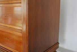 Kommode nach der Restaurierung